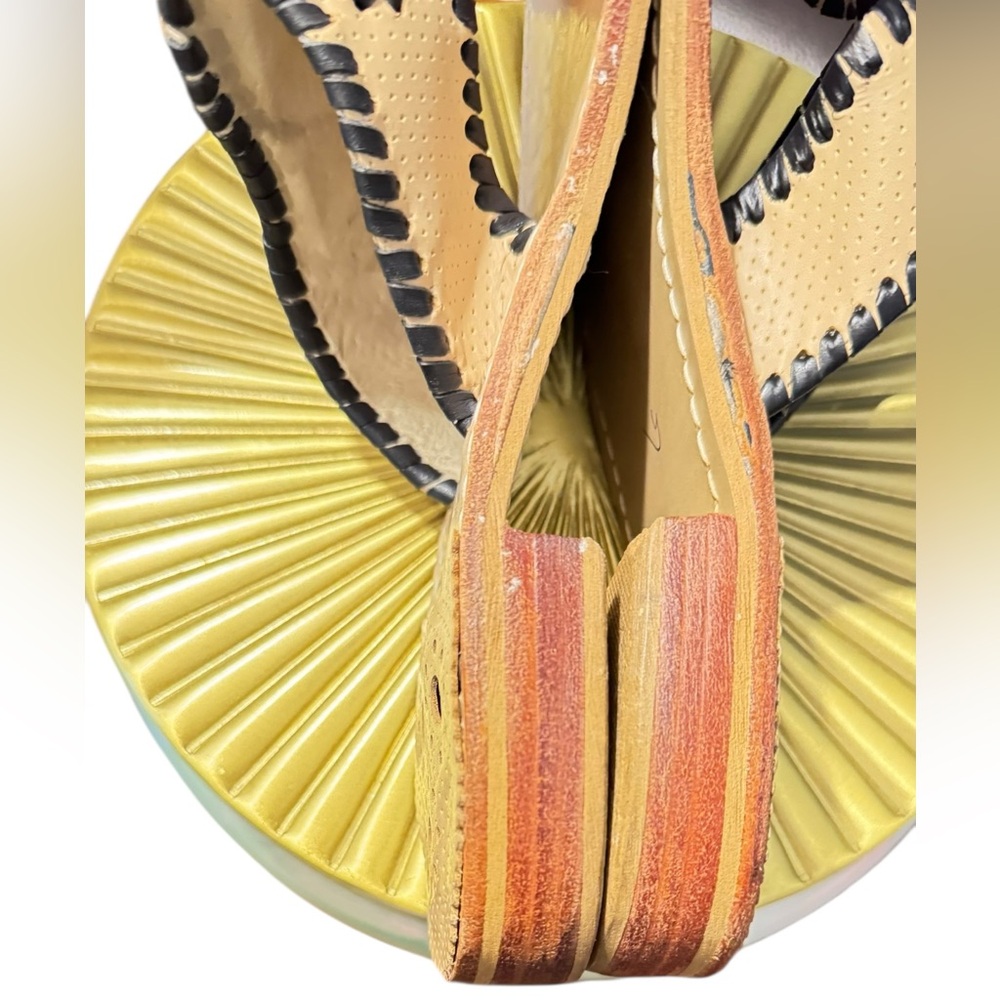 JACK ROGERS

MARINA THONG SANDAL CAMEL LEATHER  - Size 8 - Picture 5 of 5